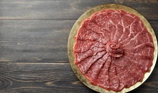 瑞典研究：帶APOE4基因者少吃肉　失智風險恐增逾2倍