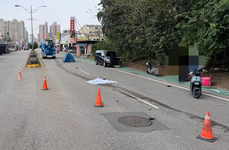 影/中壢重大車禍！外送員遭預拌車慘輾「身首分離」　影片曝光