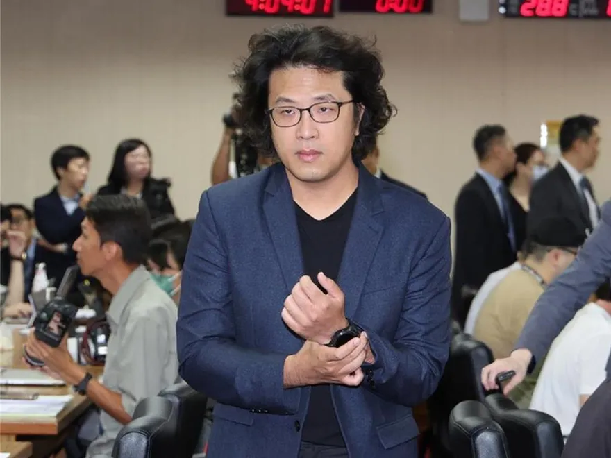 馬檢慘了？沈伯洋若戰台北　網斷言「2小雞」恐掃颱風尾