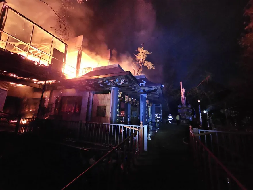 影/關公遇火劫！彰化宗教聖地玄門山大火、驚悚烈焰曝