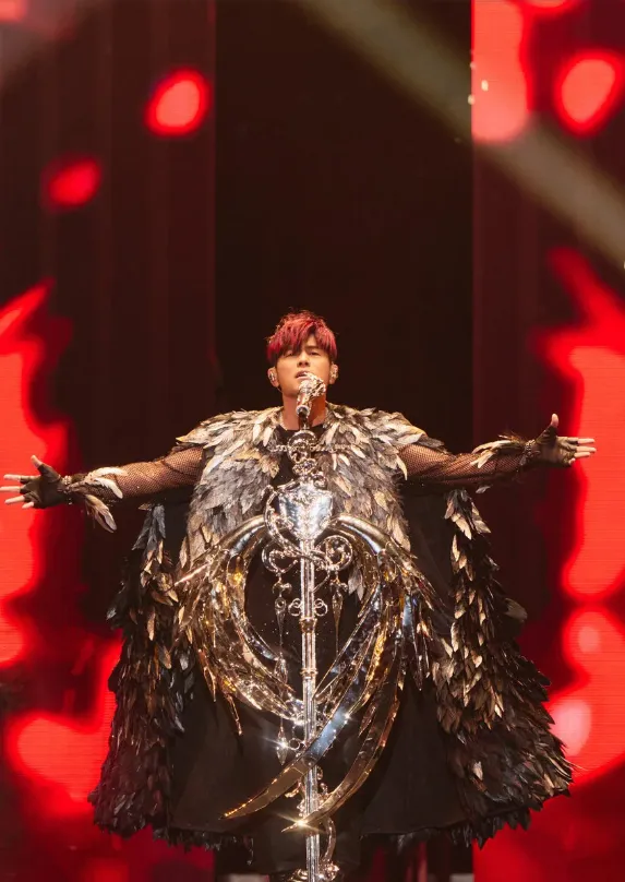 周杰倫「豪砸5億」杭州開唱！打造14公尺巨型機甲超震撼