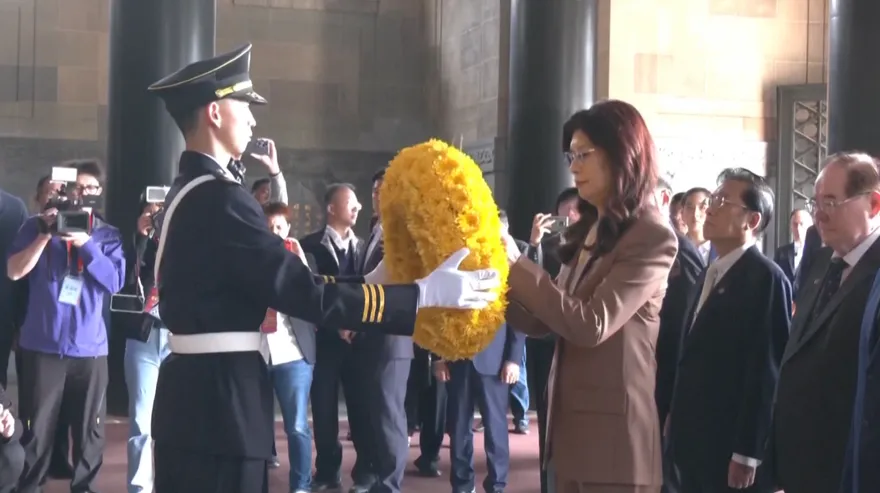 國民黨主席登陸必去！鄭麗文謁中山陵　陸網友喊「歡迎回家」