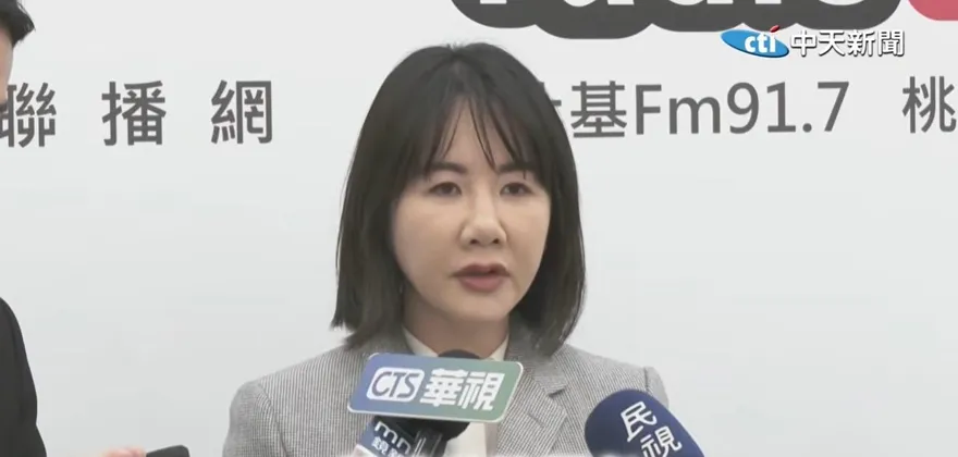 鄭麗文返國前夕爆發！謝衣鳯等三人連署：回歸在地徵召