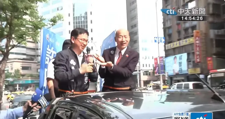 松信初選5搶2！韓國瑜陪許原榮車掃　李明璇、楊智伃都回應了