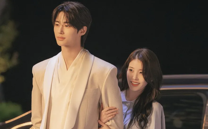 《21世紀大君夫人》今晚上線！IU主動求婚邊佑錫　自嘲：從沒這麼執著過