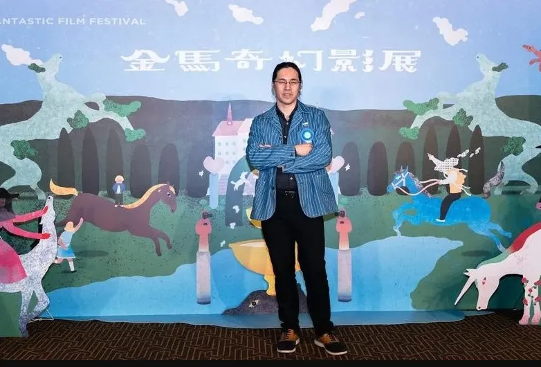 四宮義俊來台「半夜狂拍總統府」！笑喊：很擔心會被衛兵罵