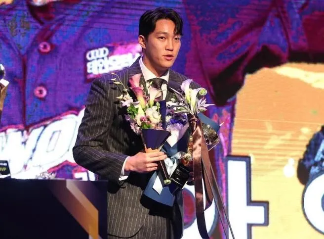 韓職/睽違2年7個月再登一軍　安佑鎮飆速160KM！