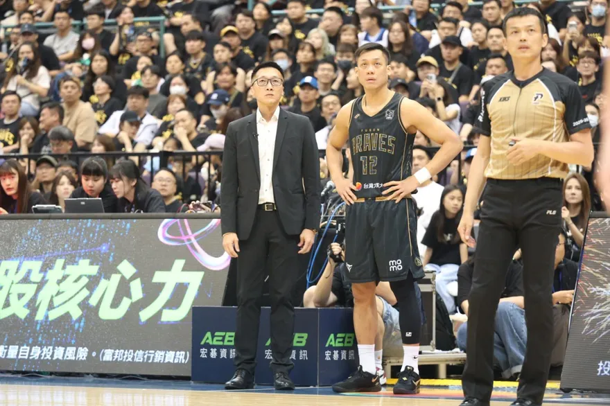 PLG/引退賽最後3秒　許晉哲：就是要最後一次「球給志傑」