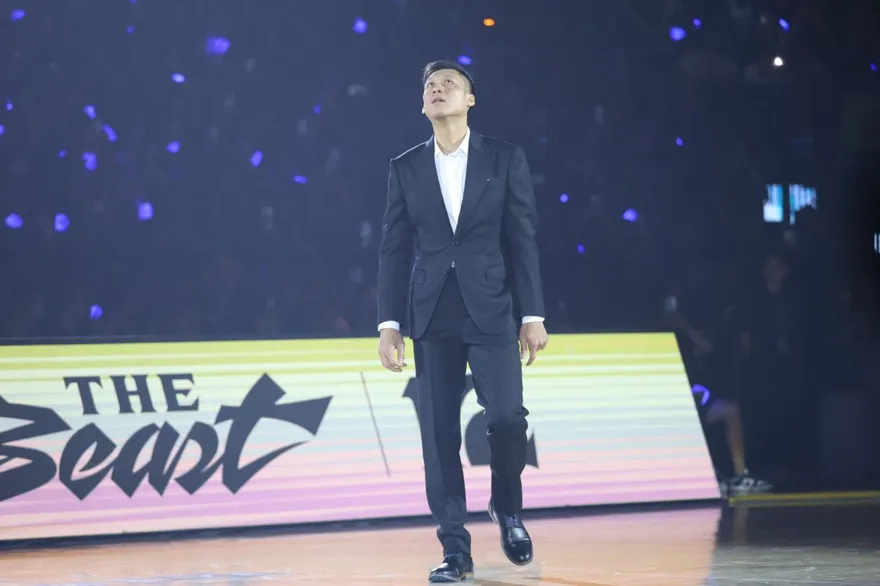 PLG/林志傑身穿帥氣西裝出席引退儀式！聽到這首歌當場淚崩