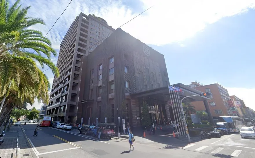 台東知名飯店驚見「13人受困電梯半小時」！業者回應了