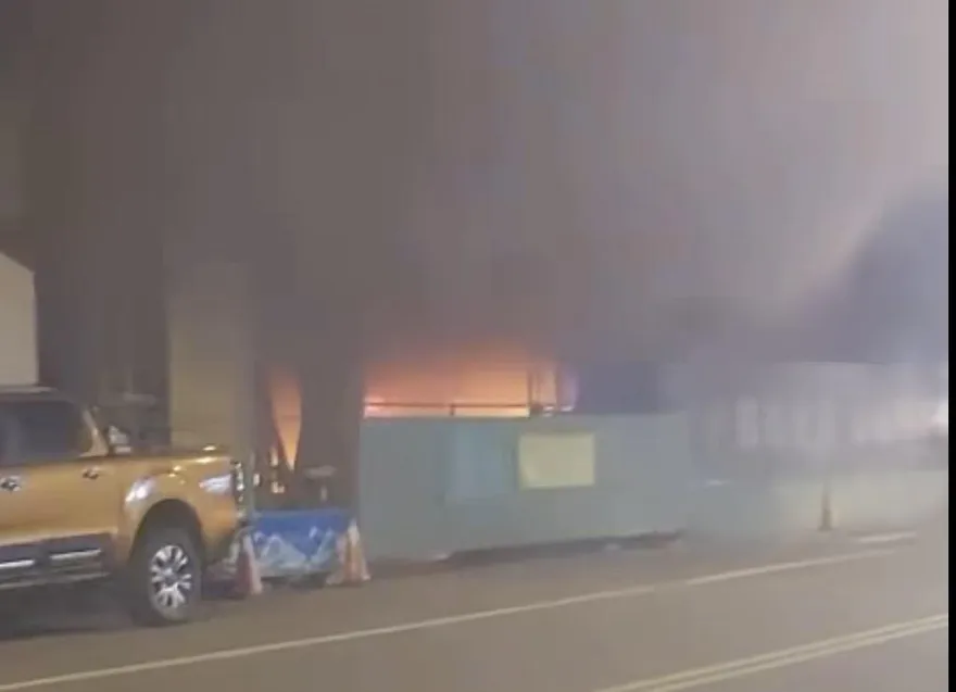 影/宜蘭喜互惠旁兇猛爆炸大火！全面燃燒直擊