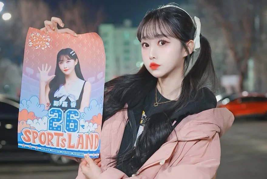 曾帶李珠珢來台！啦啦隊女神突發「黑底文」離隊　揭遭職場霸凌