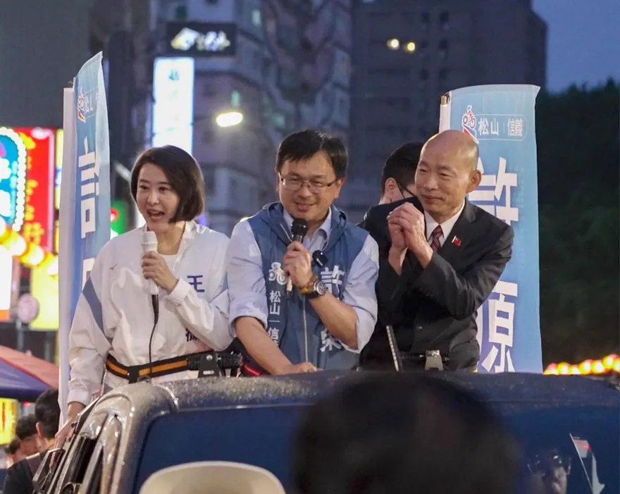 韓國瑜為「他」淋成落湯雞　王鴻薇得知內心戲超驚訝