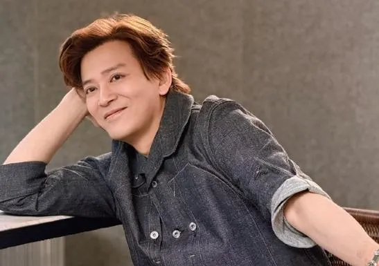 昔登最虛偽藝人第一名！陳曉東無奈嘆「我只是愛笑」　罕吐出道30年心聲