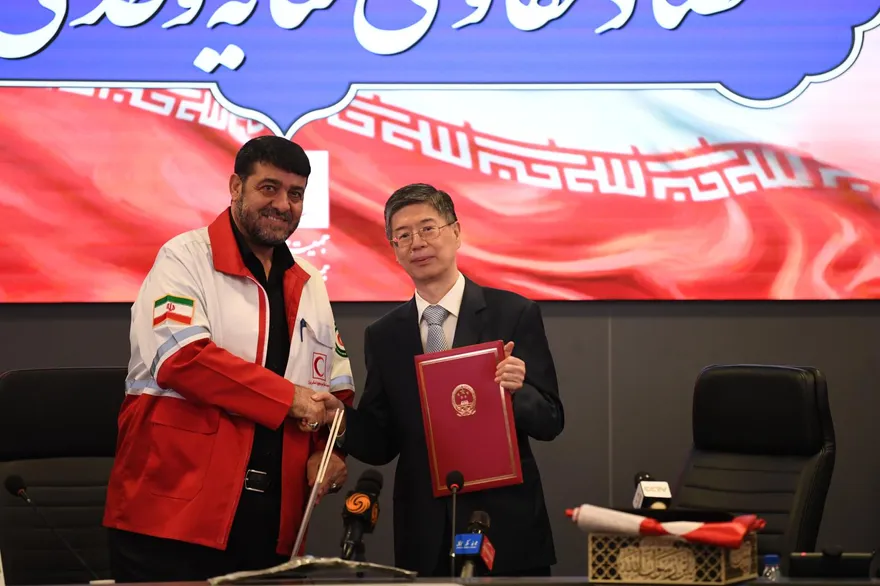 陸向伊朗提供緊急人道援助　王毅批美以對伊戰爭不應發生促談判