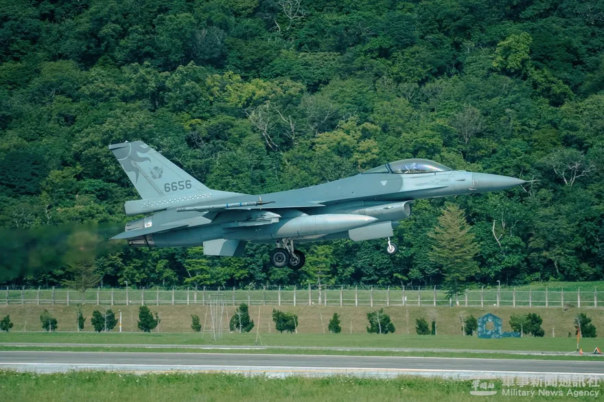 戰機飛安大升級！空軍25日證實：F-16下半年裝防撞系統