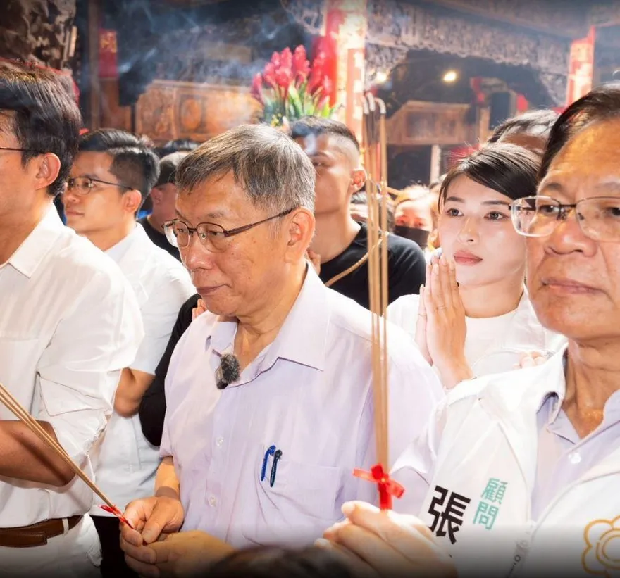 鎮瀾宮神秘會談！柯文哲與顏清標關門聊20分鐘