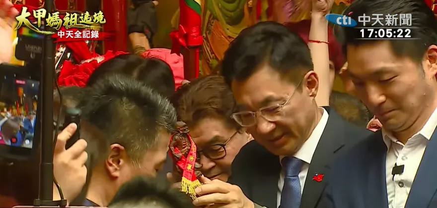 千里眼跌倒　預言家驚見「幽靈船現蹤」：恐有大事發生