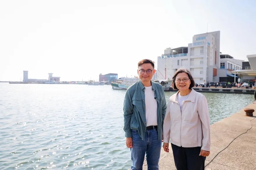 高雄起風了？賴瑞隆「一舉動」不尋常　柯志恩狠酸民進黨