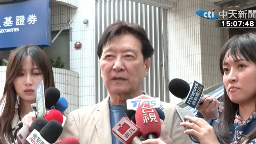 綠盼把蔣萬安困台北！趙少康酸「丟臉丟死了」：得勢太久沒人敢衝鋒