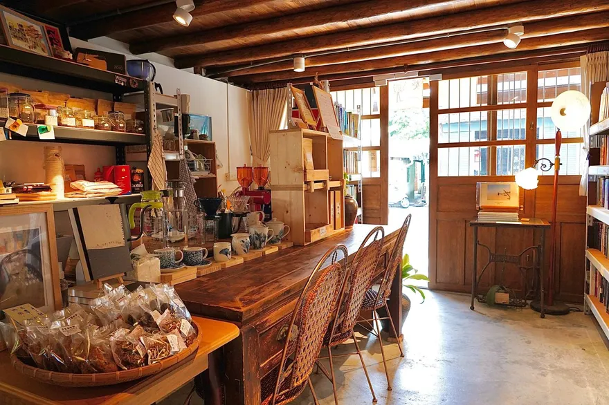 嘉義最Chill角落曝光！廢棄鵝寮、百年碾米廠變身超美咖啡館