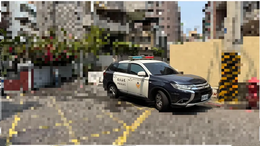 鳳山濱山街78歲男離奇摔死排水溝　警：初步未見外力介入