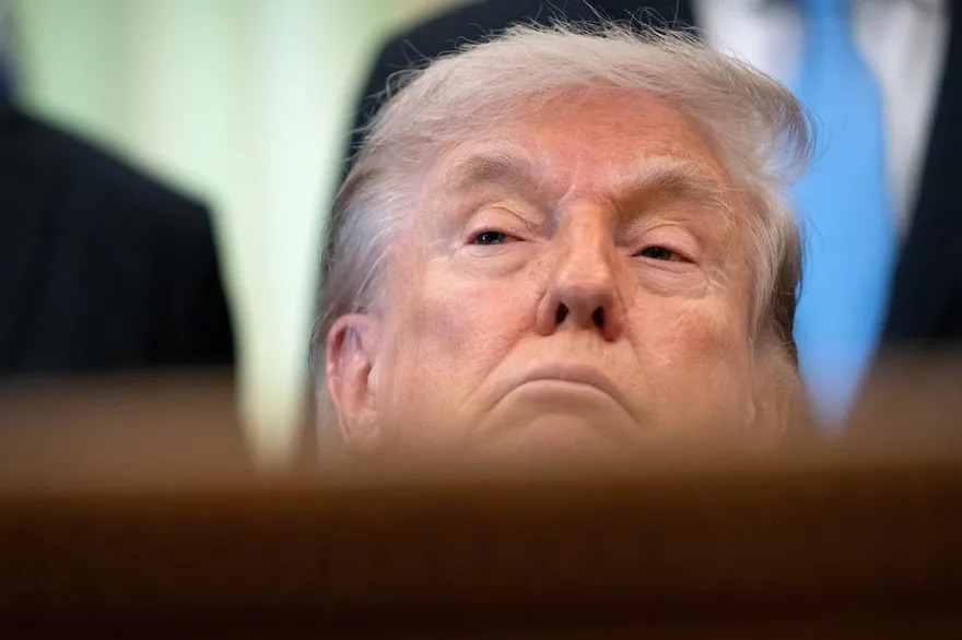 影/川普連發19貼文　郭正亮曝他為1事心亂：時間已經快到了！