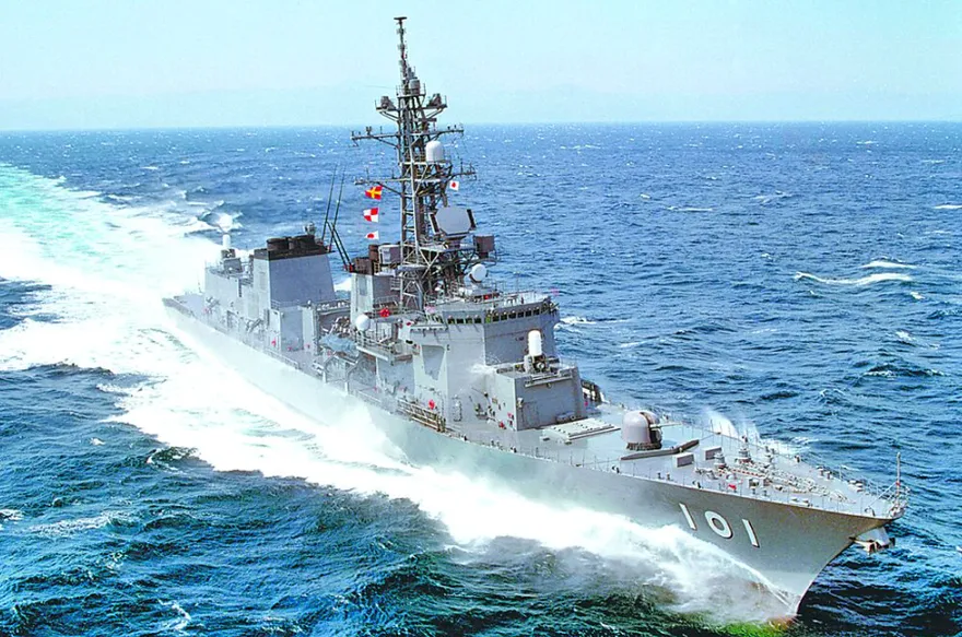 蔡裕明/日艦穿越台海　解放軍強硬回應「灰色施壓」