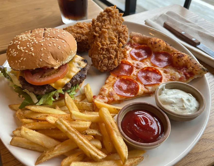 勞動節連假吃一波！雞塊買1送1、比薩半價　折扣一次看