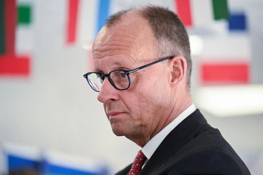 德總理批美「被伊朗玩弄於股掌」　戰爭波及德國經濟