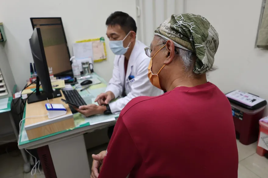 他喝罐可樂血糖暴衝100！口渴一年沒在意　最終確診糖尿病