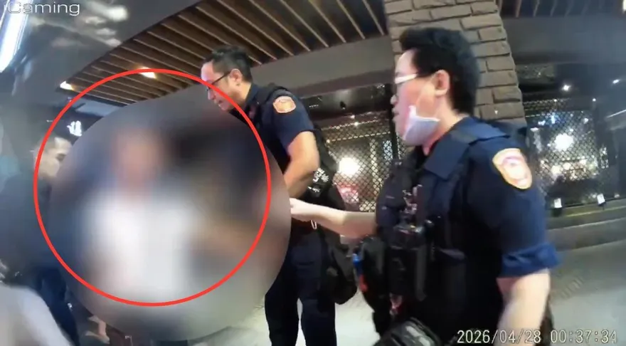 影/北市醉男聚餐不滿親友離席　知名火鍋店內酒瓶自砸爆頭