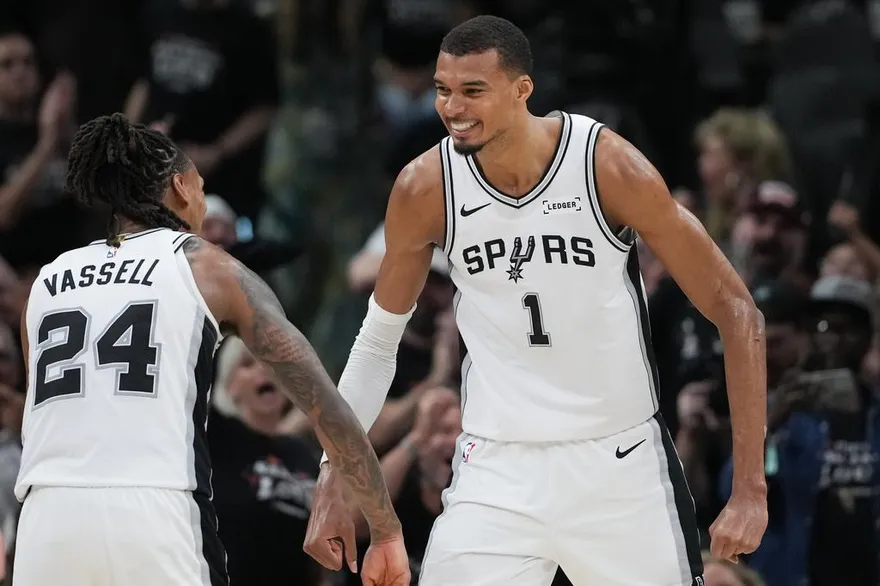 NBA/文班亞馬雙十！福克斯末節爆發　馬刺晉級西區4強
