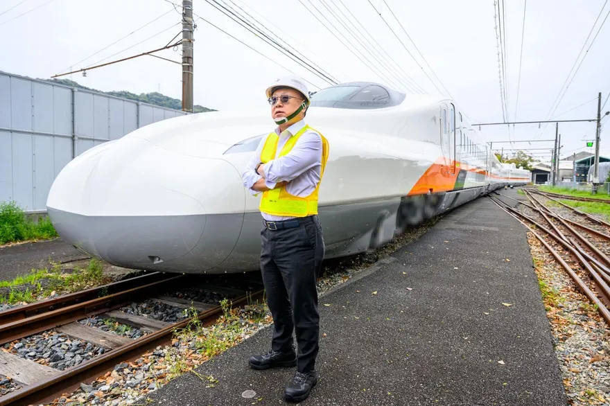 噪音降10%！董事長史哲開箱高鐵「鴨嘴獸」N700ST