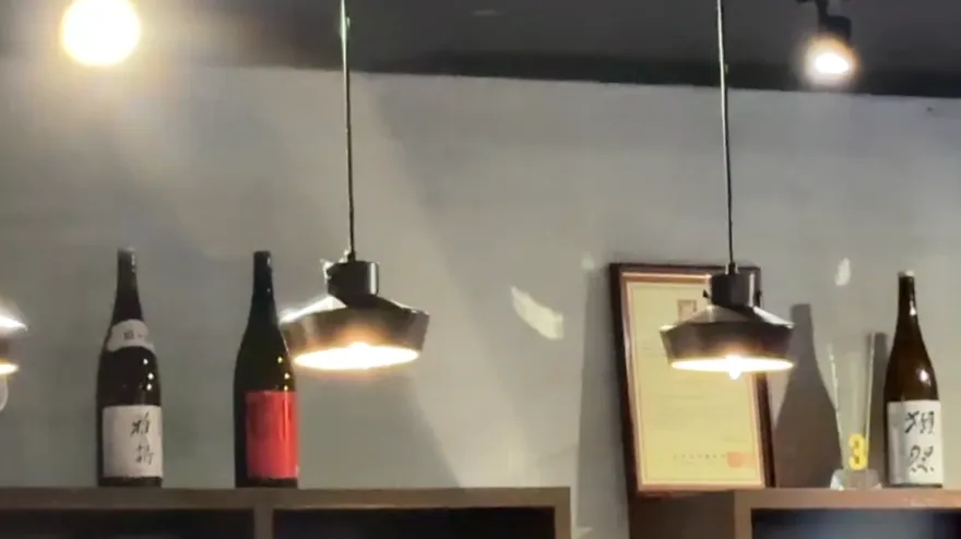 影/20:39地牛大翻身！宜蘭震感明顯　燈具劇烈搖晃畫面曝