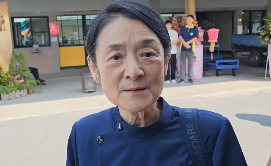 影/譚艾珍現身靈堂弔唁女警　憶過往：跟這孩子特別親