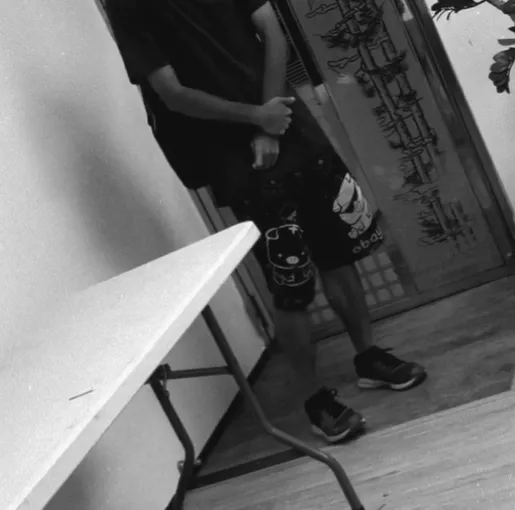 粉絲闖啦啦隊休息室問：一起吃晚餐？　心璇拿手機錄影自保