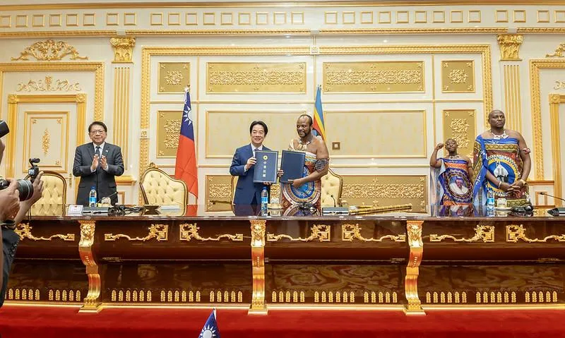 返台撞解放軍演習？賴清德出訪恐繞地球一圈　專家揭密