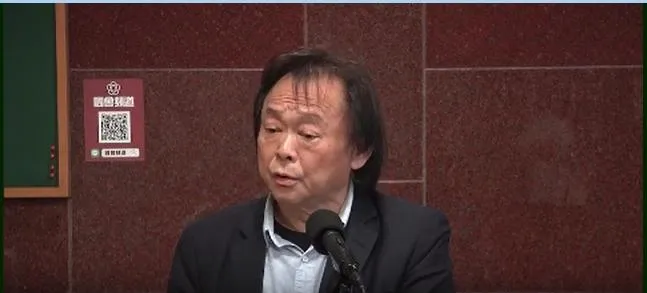 王世堅再戰周玉蔻！怒噴「這位老太太」：看到針孔沒看到山洞等著被火車撞死