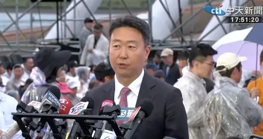 淡江大橋機車道設計爆爭議　陳世凱：台灣很多橋樑採同規格