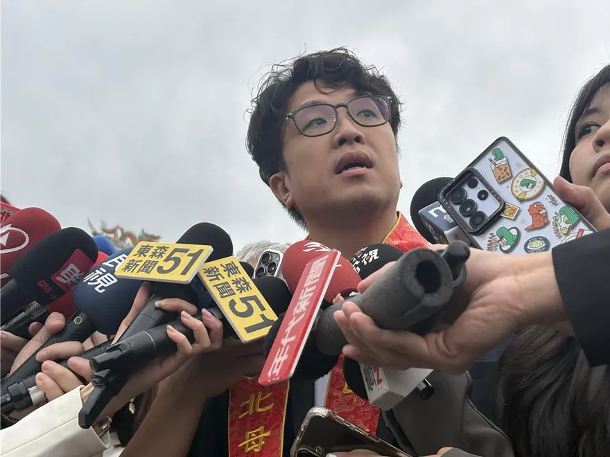 沈伯洋不打老鼠了！「最新人設」影片曝光　青鳥嗨爆