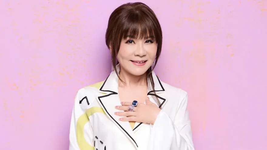 1天趕9場演出！龍千玉昔摔下舞台忍痛繼續唱　嘆「為錢賭命」