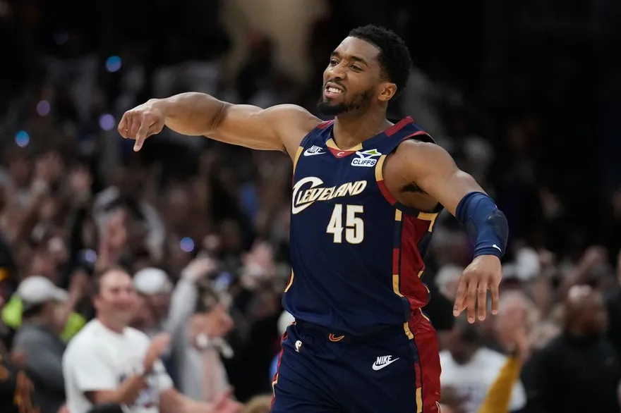 NBA/米契爾下半場轟39分！騎士活塞逼進天王山之戰