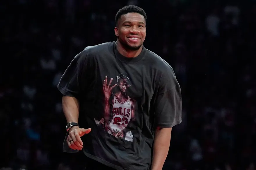 NBA/公鹿正式聆聽字母哥交易報價！球迷不信：又來了…等成真再說