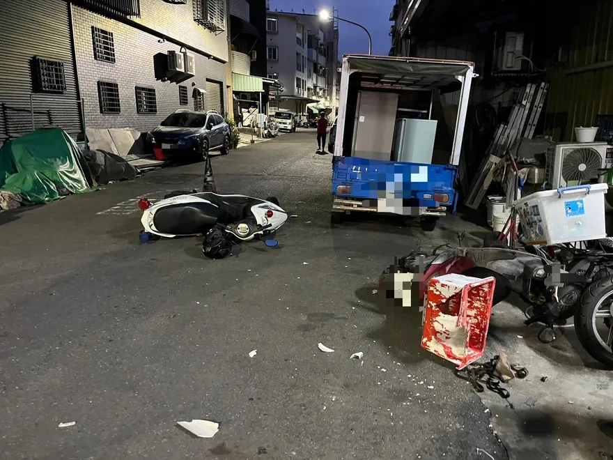 影/ 高雄前鎮無照男拒檢撞警肇逃！　警漏夜逮人最高罰8萬