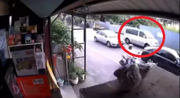 影/斗六毒蟲拒檢飛車竄逃！狠撞BMW母子　落網搜出2毒品