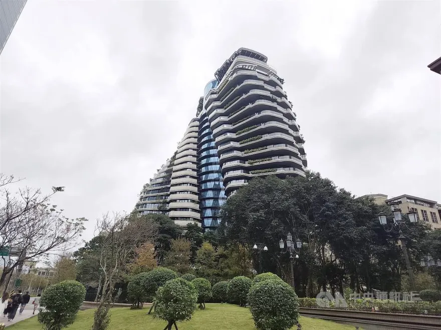 陶朱隱園再傳成交紀錄！每坪單價跌破300萬創新低