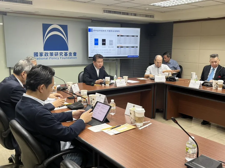 最新民調曝光！「不押寶」成主流民意　44%民眾認應美中等距