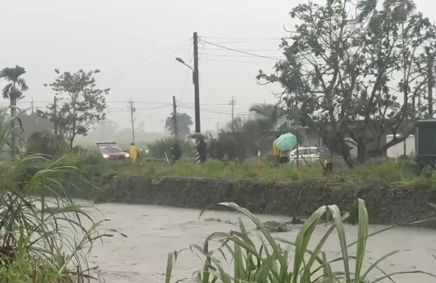 影/花蓮光復鄉豪雨成災　撤離阿陶莫部落居民、台9線恐封路