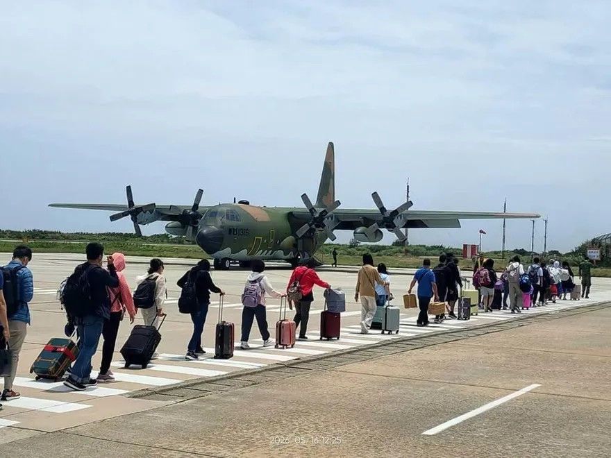 馬祖空運客滿、海運停航！4架次軍機助疏運280人